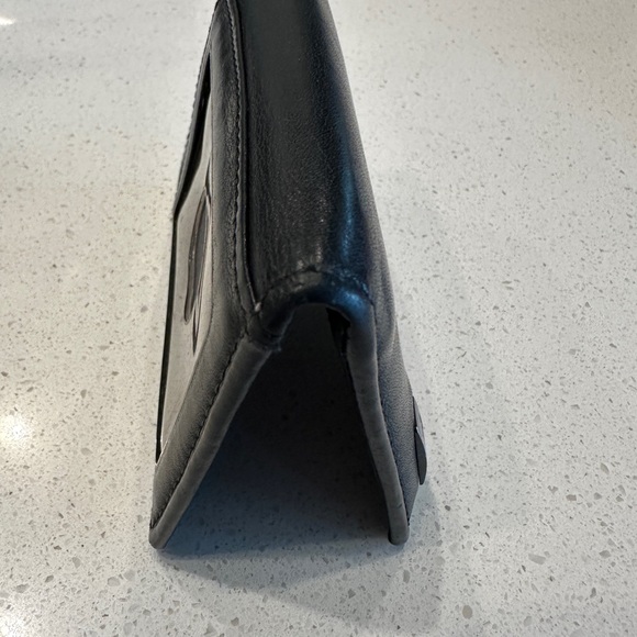 Tumi Black Leather Billfold - Picture 6 of 10